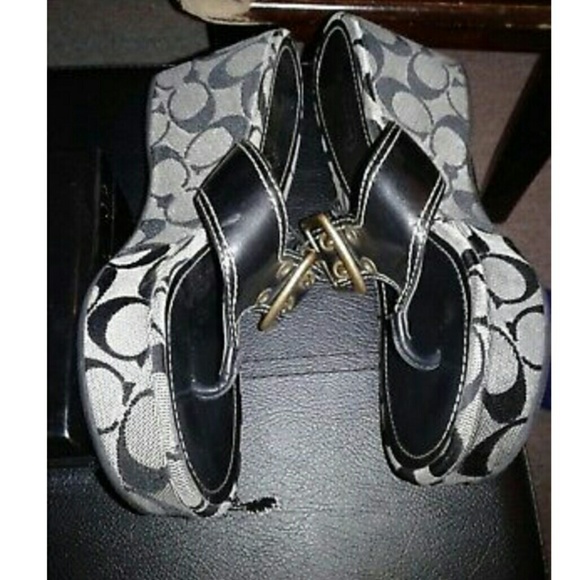 **SOLD*COACH WEDGE SANDAL*SHERRI* SIG JACQUARD* - Picture 2 of 8